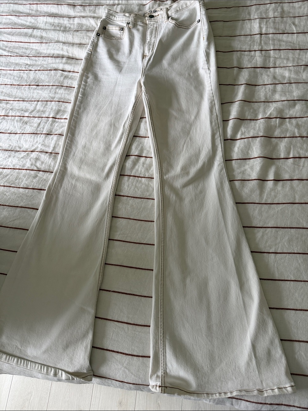 We The Free High-Rise Flared Jeans - Picture 2 of 6